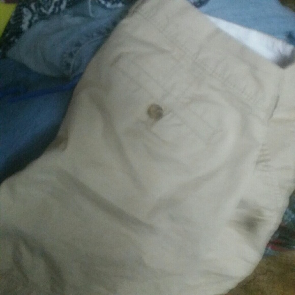 AE Shorts - Picture 2 of 2